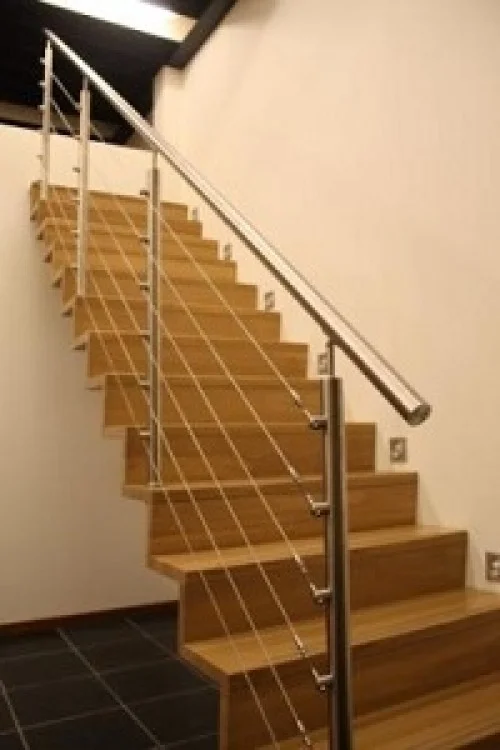 Eikenhouten trappen op maat gemaakt